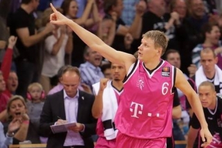 Lietuvių tandemas vedė "Telekom Baskets" į pergalę Vokietijoje